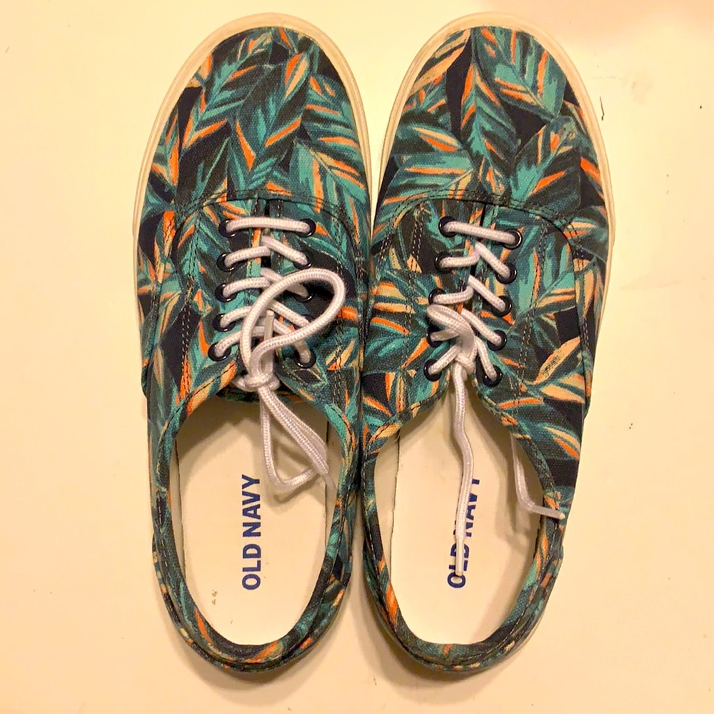 Old Navy Tropical Sneakers